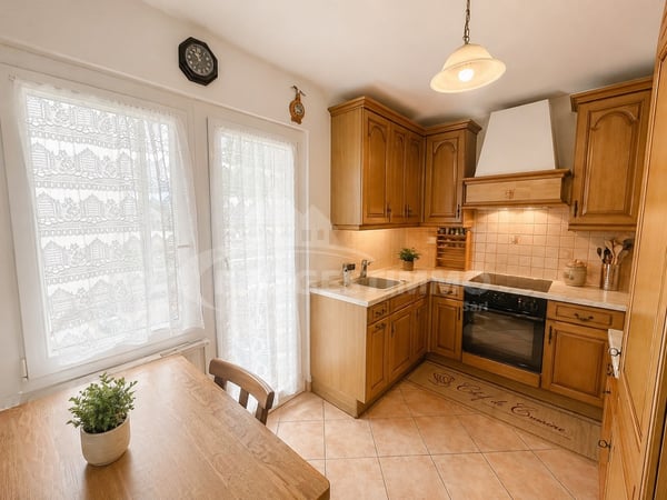 PROPRIETE DE RENDEMENT AVEC PARCELLE CONSTRUCTIBLE ET POTENTIEL DE VALORISATION 3