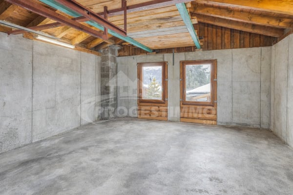 ENSEMBLE IMMOBILIER AVEC TERRAIN CONSTRUCTIBLE EN STATION 11