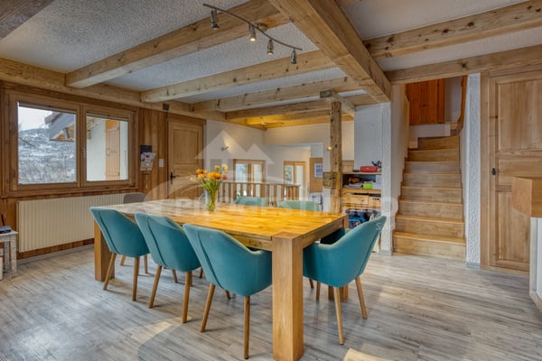 CHALET D'EXCEPTION AU COEUR DU VALAIS 3
