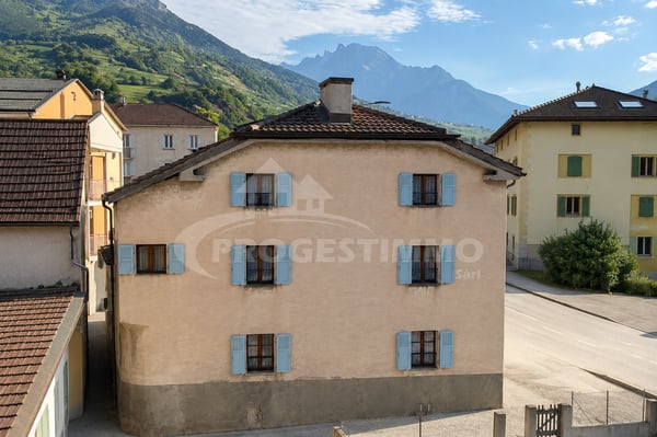 MAISON VILLAGEOISE DE DEUX LOGEMENTS 10