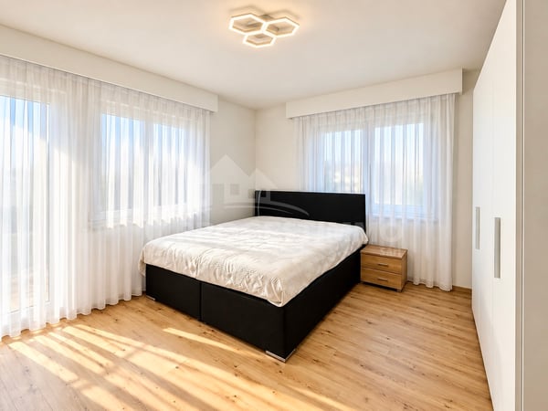 SPACIEUSE VILLA RÉNOVÉE DE 5.5 PIÈCES 8