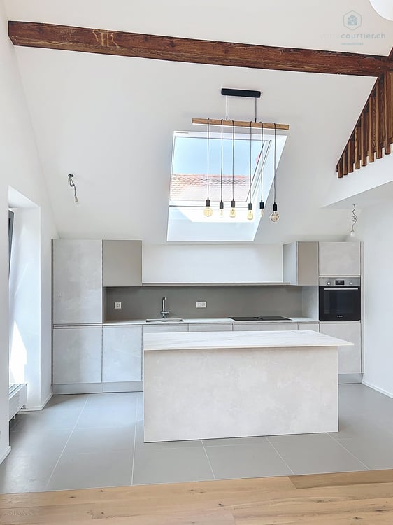 Immeuble rénové 100% loué, hyper-centre, avec salle des coffres-forts à valoriser 5