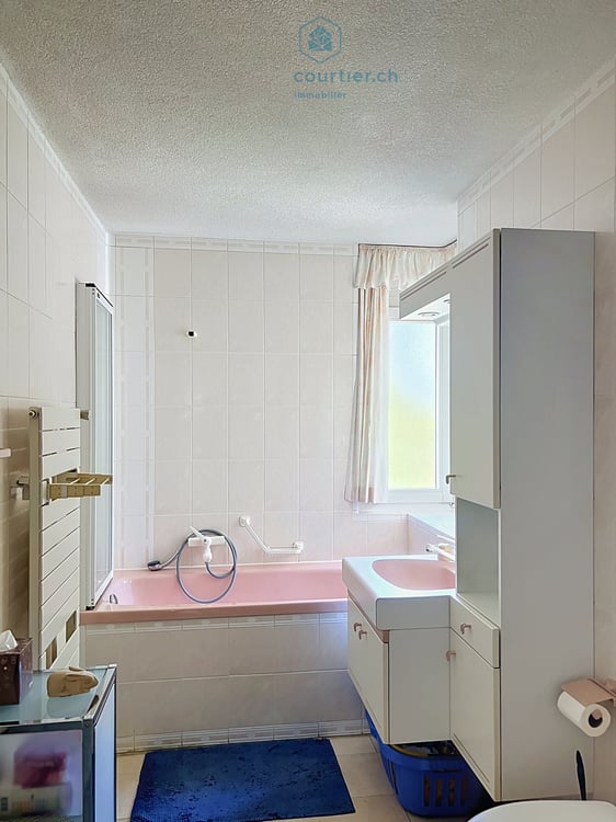 Appartement, terrasse et jardin, au calme en ville, proche HFR et gare 14