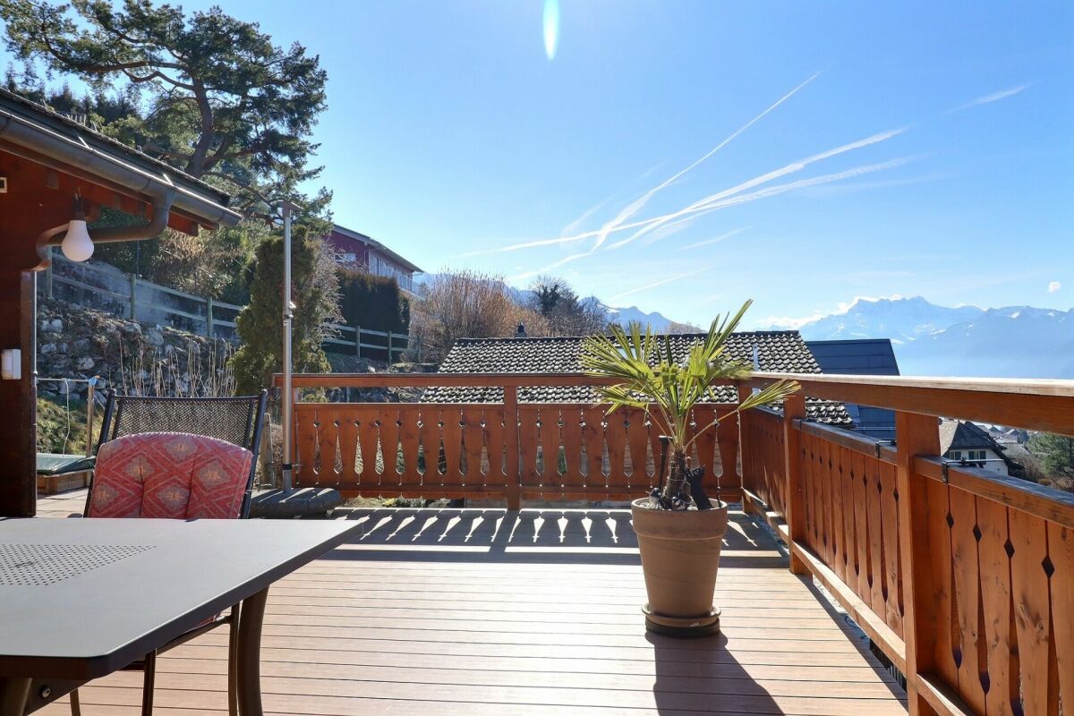 Magnifique chalet avec vue sur le lac et les montagnes