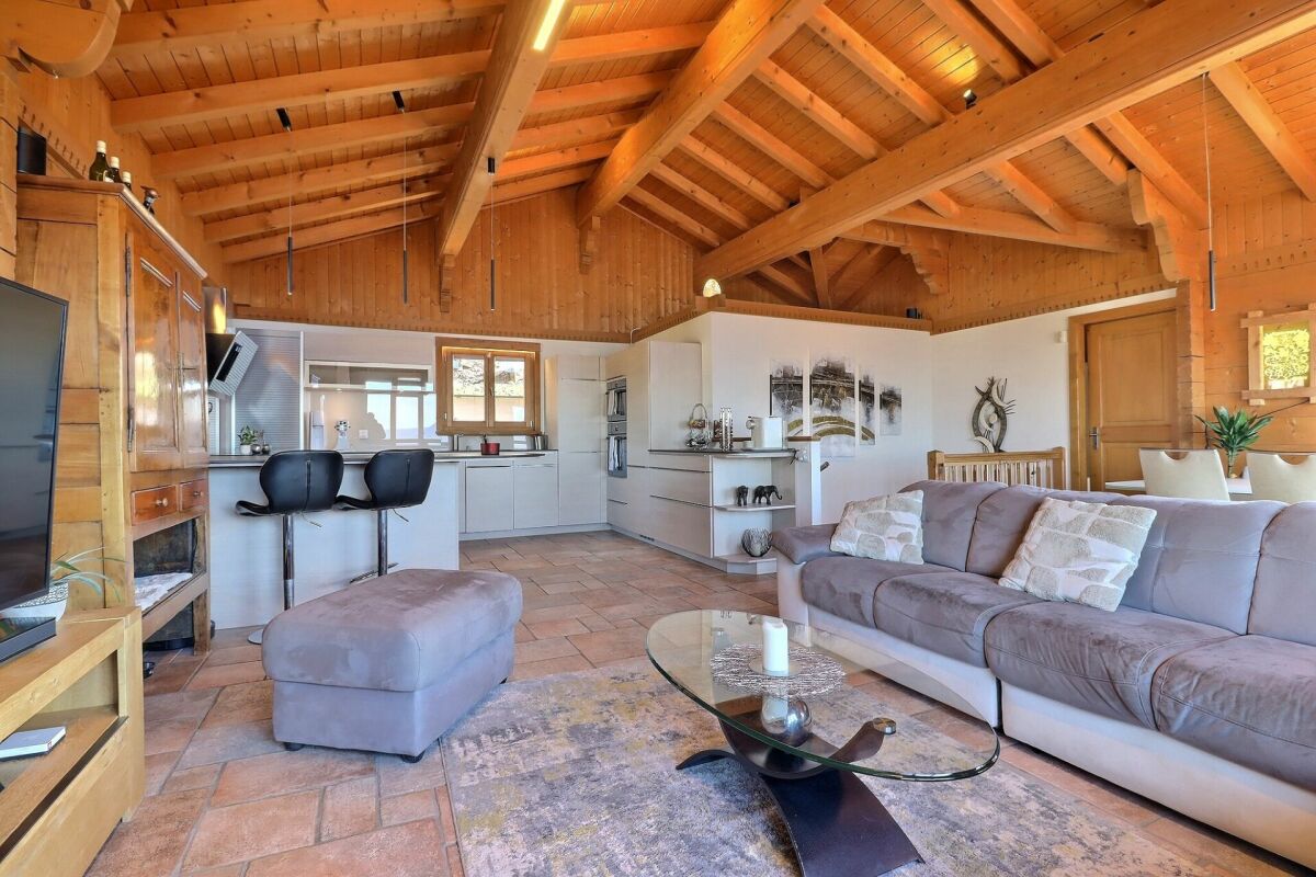 Magnifique chalet avec vue sur le lac et les montagnes