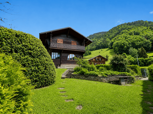 Chalet avec fort potentiel, Les Avants 1