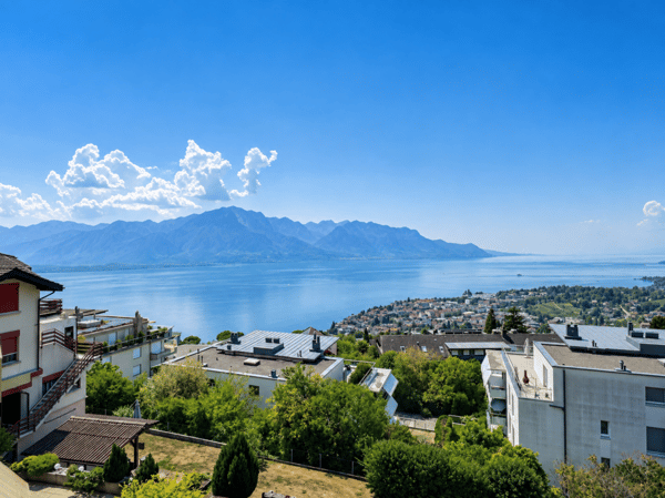 Attique d'exception avec vue panoramique sur le lac et les montagnes 2