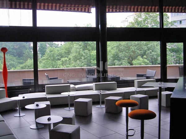 Surface modulable en plein centre ville de Fribourg 7