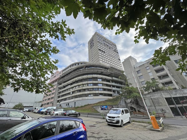 Surface modulable en plein centre ville de Fribourg 3