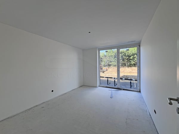 4.5 pièces au rez-de-jardin - Élégance architecturale ! 9