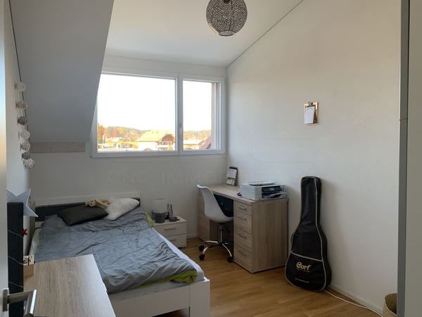 Appartement de 4.5 pièces avec belle vue dégagée 3
