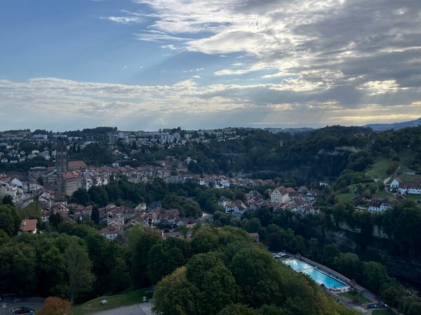 Spacieux 5,5 pièces en plein centre ville de Fribourg 9