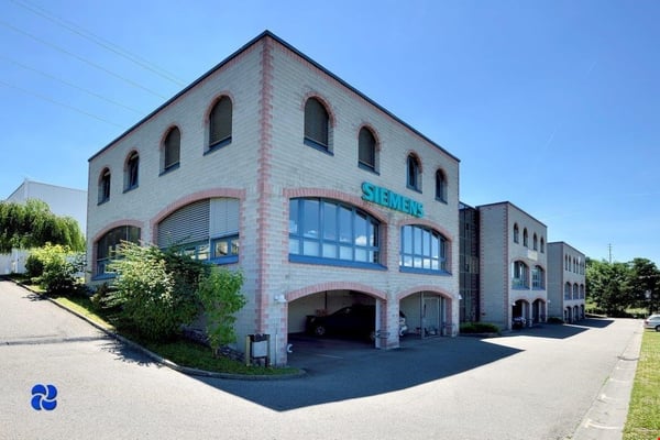 Granges-Paccot, 1 place de parc sous couvert. 17