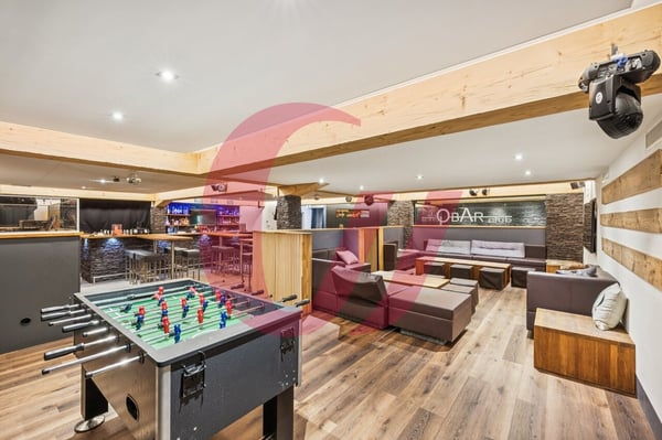 Immeuble commercial au centre de Charmey ! 6