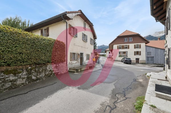 Maison villageoise au coeur de Lessoc ! 1