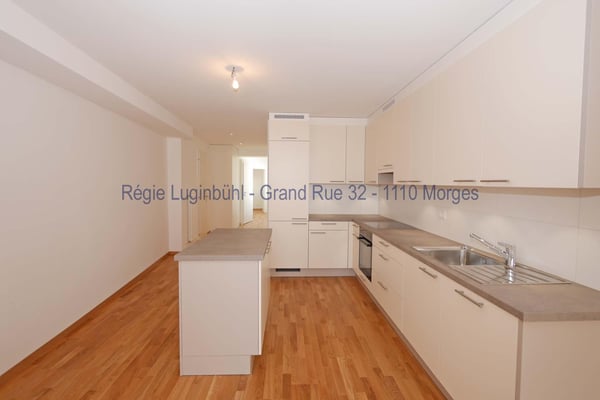 Bel appartement de 3.5 pièces au centre ville de Lausanne 4
