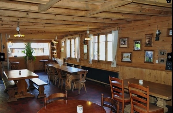 Le fleuron qu'était le restaurant Le Chaussy est à vendre aux Mosses 8