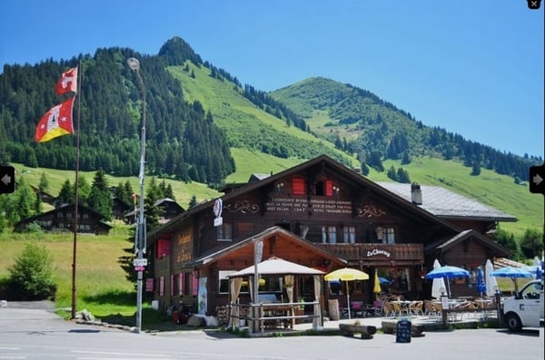 Le fleuron qu'était le restaurant Le Chaussy est à vendre aux Mosses 1