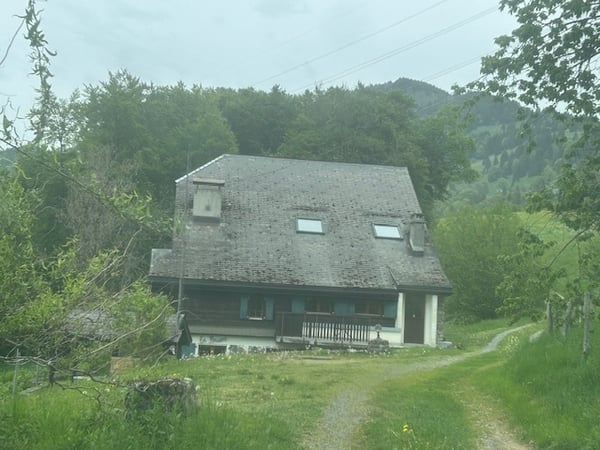 Unique en son genre : demi-chalet à Chamby 3