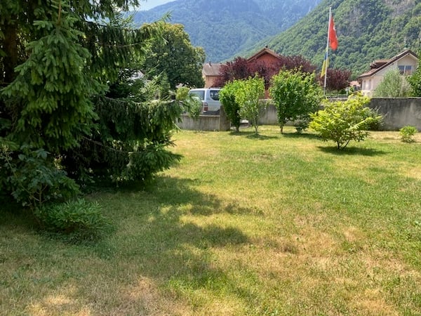Complexe immobilier avec potentiel de création de logements à Chessel 5