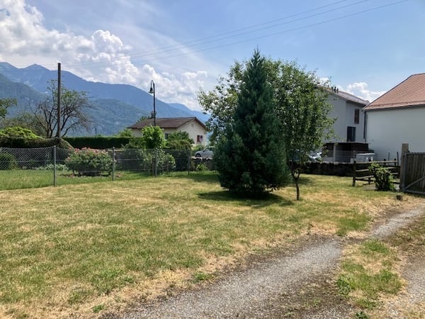 Complexe immobilier avec potentiel de création de logements à Chessel 10