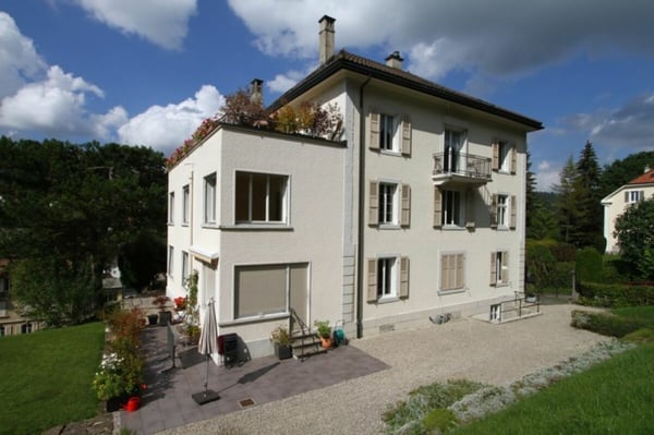 Grand appartement de rendement dans maison de maître avec jardin 2