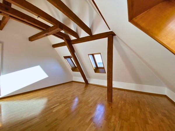 Superbe duplex mansardé de 1.5 pcs offrant 140 m² habitables 11