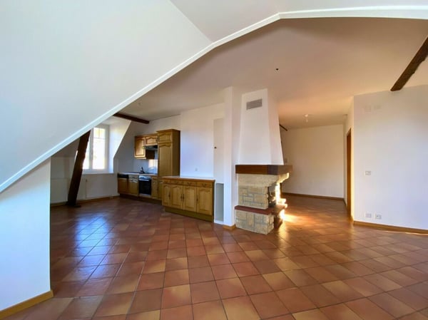 Superbe duplex mansardé de 1.5 pcs offrant 140 m² habitables 3