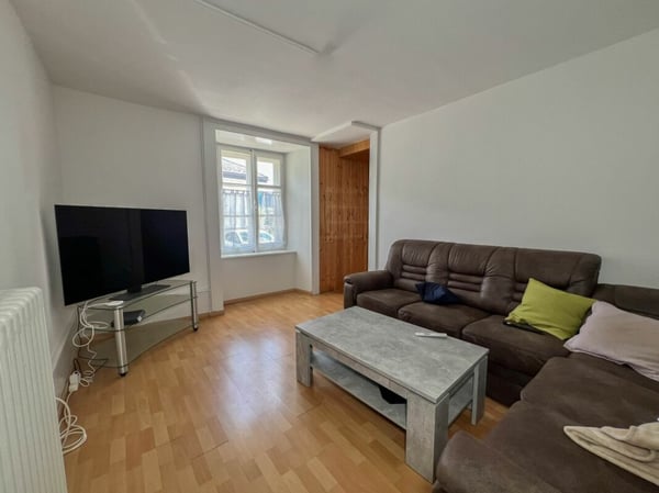 Immeuble idéalement situé avec places de parc et rendement de 6.5% 4