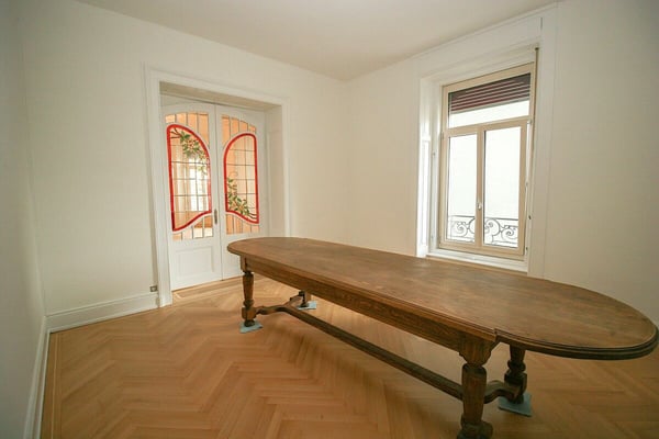 Locaux d'exception de 260 m2 dans immeuble de caractère 5