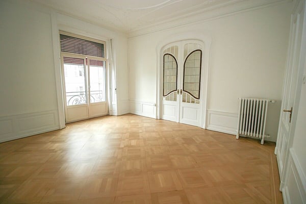 Locaux d'exception de 260 m2 dans immeuble de caractère 4