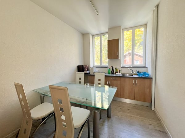 Surface industrielle/commerciale de 240 m2 à louer au Locle 5