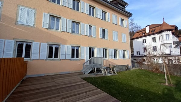 Appartement de 2 pièces rénové avec jardin privatif 10