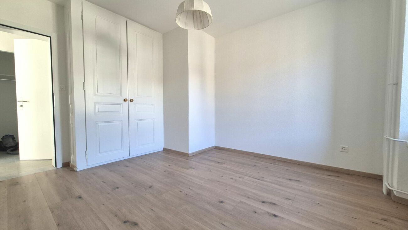 Splendide appartement de 2 pièces rénové avec grande terrasse et véranda