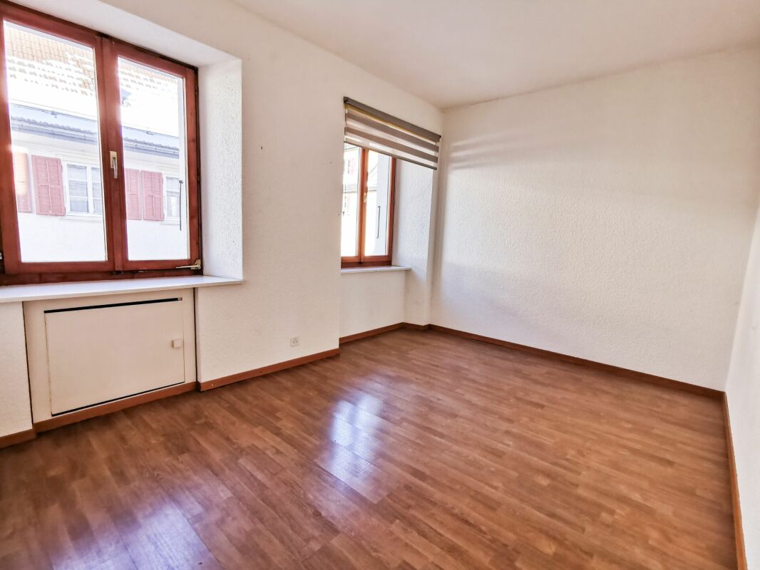 Grand appartement de 4.5 pièces avec cheminée