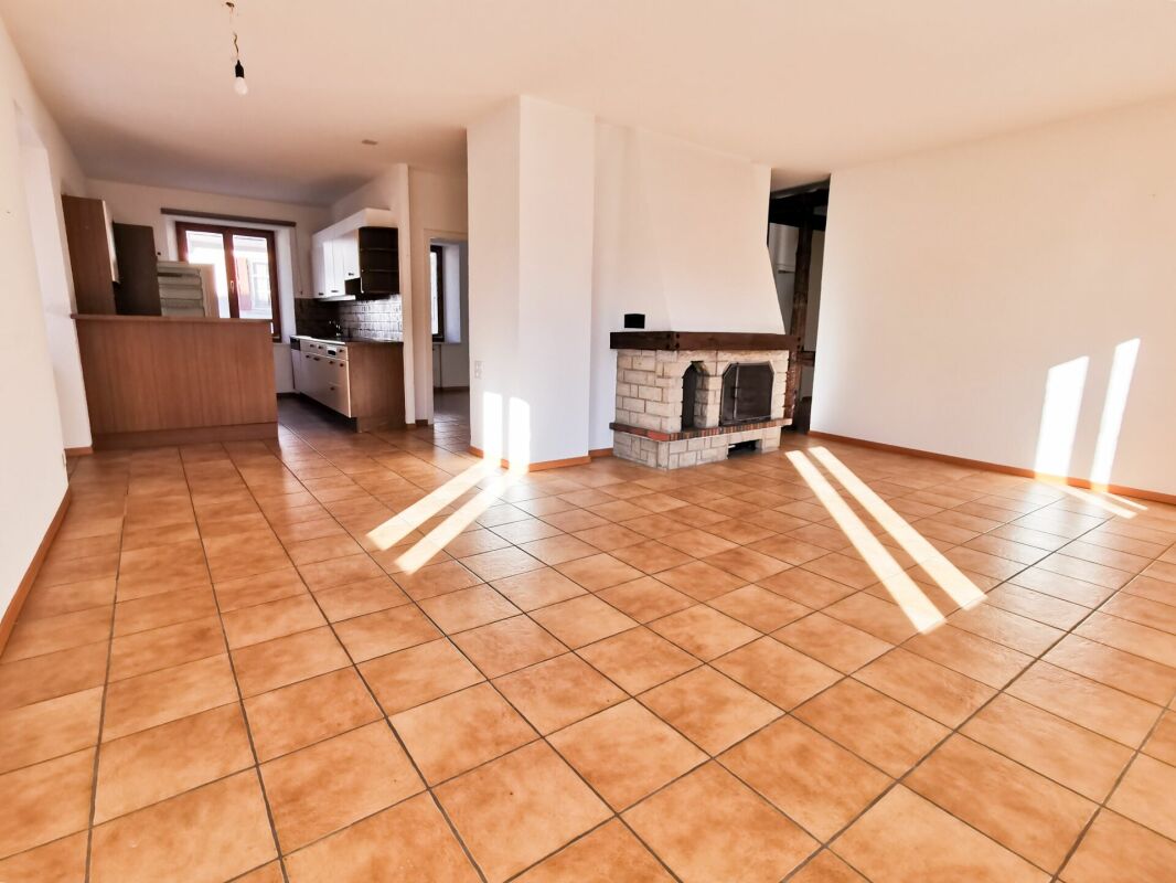 Grand appartement de 4.5 pièces avec cheminée