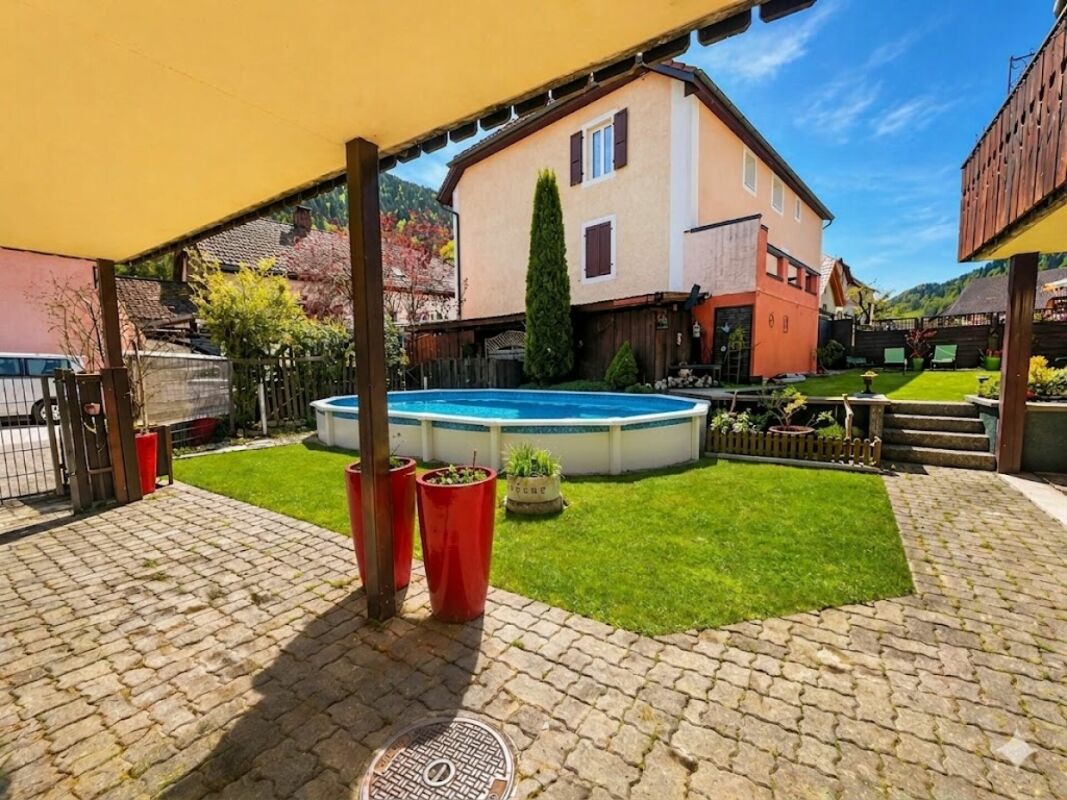 Superbe maison de 4 appartements