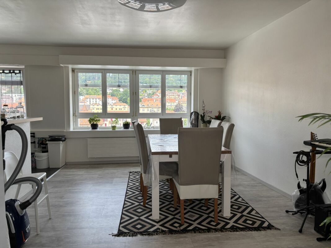 Lumineux et spacieux appartement de 8 pièces