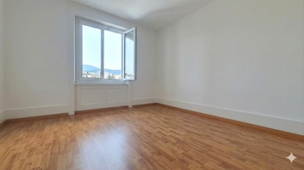 Appartement de 4 pièces avec balcon au Locle 6