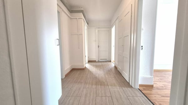 Appartement de 4 pièces avec balcon au Locle 7