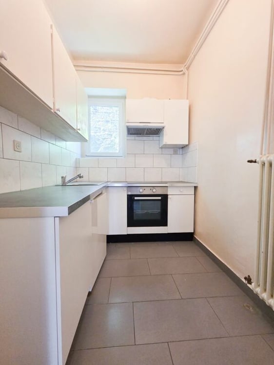 Appartement de 2 pièces au rez 8