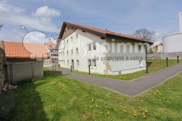 Bel appartement de 4.5 pièces avec jardin privatif 1