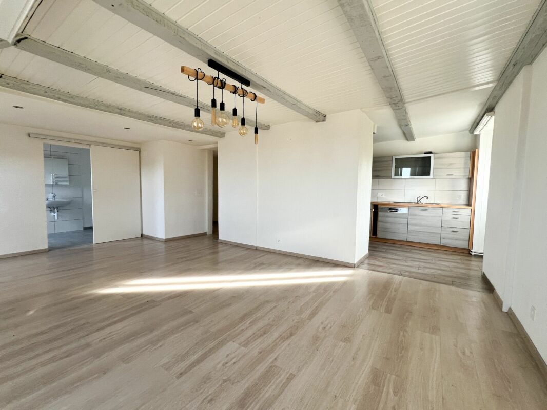 Chaleureux appartement de 3.5 pièces à la campagne