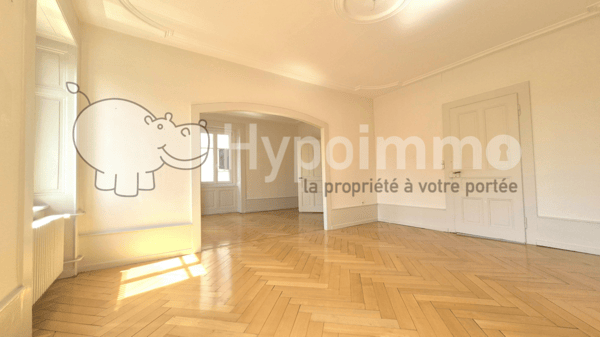 Splendide appartement de 7 pièces avec grand jardin à La Chaux-de-Fonds