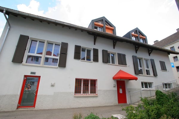 Local commercial au centre du village 4