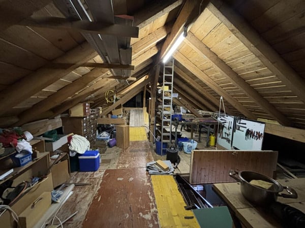 Belle maison familiale avec 6 grands garages 16