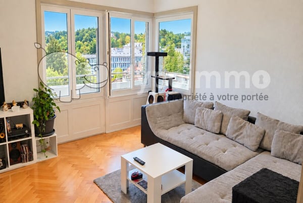 Bel appartement de 4 pièces avec balcon 1