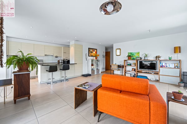 Magnifique appartement de 4.5 pièces au 1er étage 2 places de parc 8