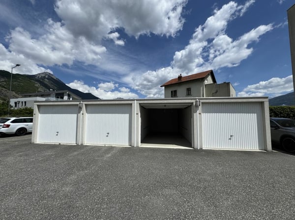 Garage / box 1
