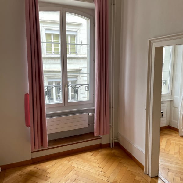 Joli appartement avec grand salon 9